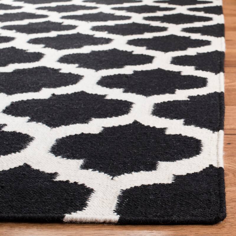 SAFAVIEH Handmade Flatweave Dhurries Bethan Modern Moroccan Wool Rug