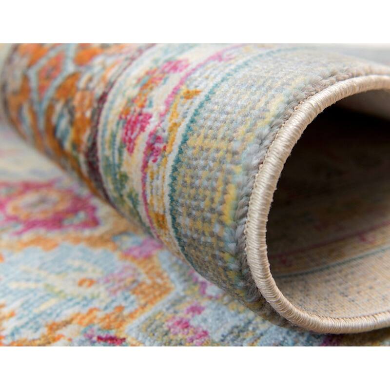 Traditional Samana Collection Area Rug