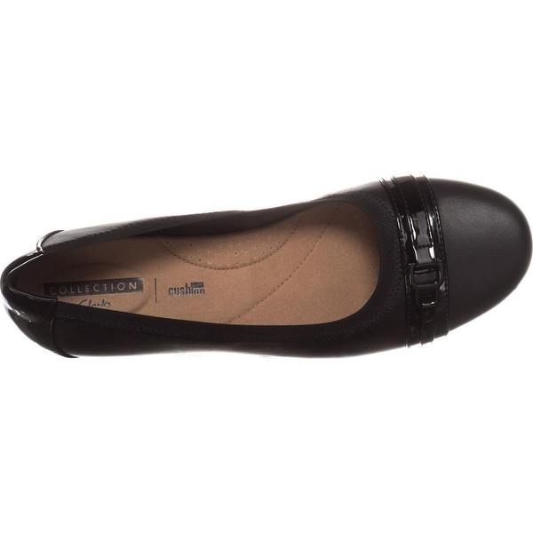 clarks flat black shoes