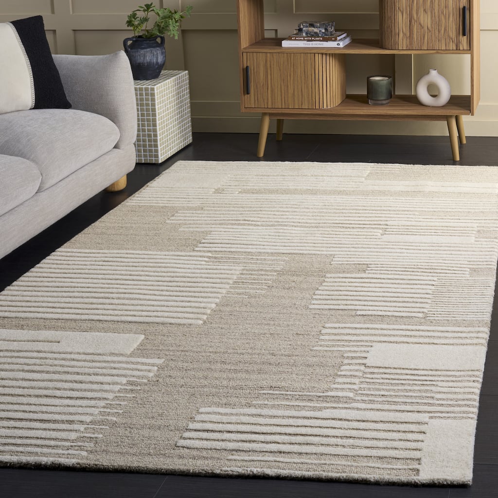 SAFAVIEH Handmade Harvest Katriina Wool Area Rug
