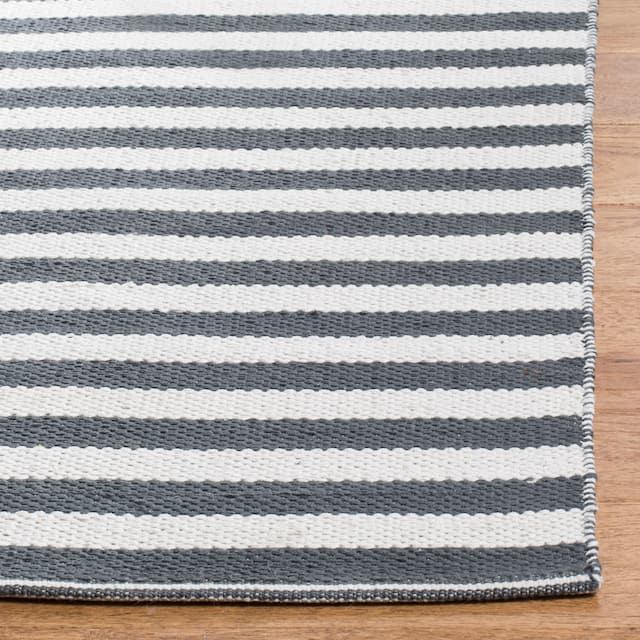 SAFAVIEH Handmade Flatweave Montauk Salinda Casual Cotton Rug
