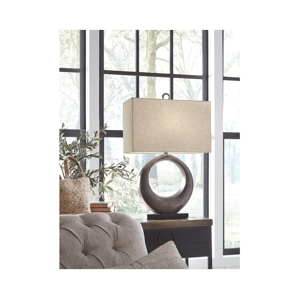 Saria Table Lamp