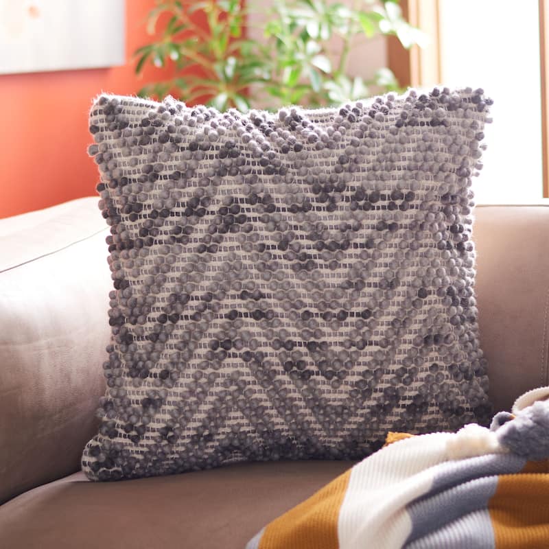 SAFAVIEH Eydie Boho Chevron Wool 20-inch Square Decorative Accent Throw Pillow