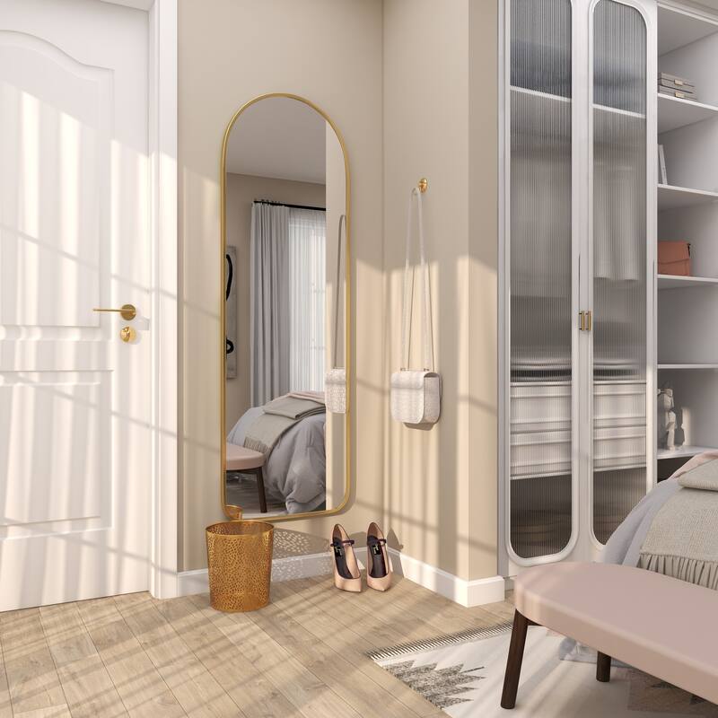 CosmoLiving by Cosmopolitan Gold Metal Small Waste Bin with Laser Carved Floral Design - 9 x 9 x 10