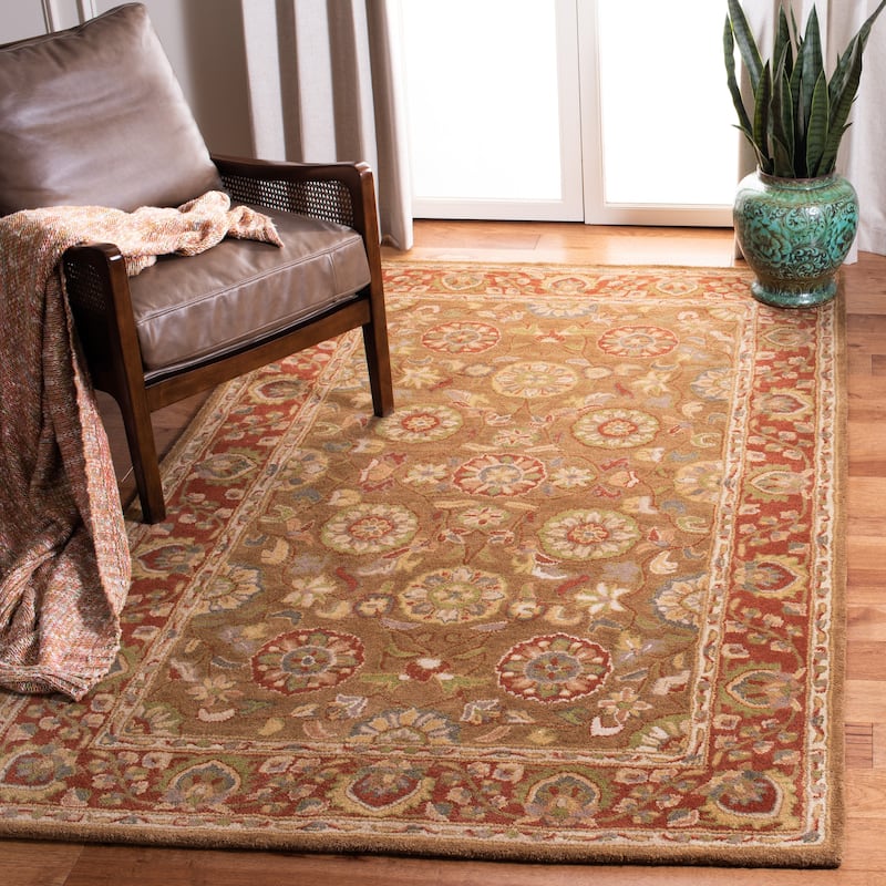 SAFAVIEH Handmade Heritage Field Flowers Traditional Oriental Wool Rug - 5' x 8' - Beige/Rust