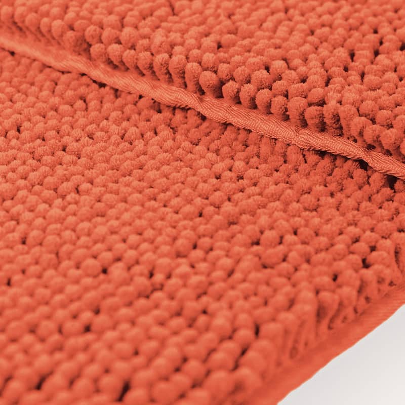 Resort Collection Plush Shag Chenille Bath Mat (21 x 34)
