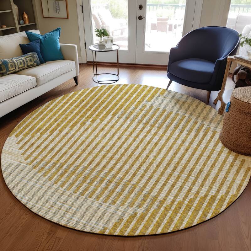 Machine Washable Indoor/ Outdoor Abstract Stripe Chantille Rug