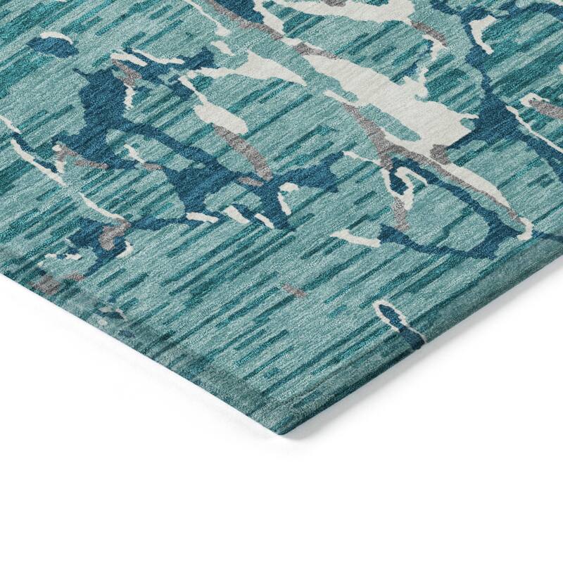 Machine Washable Indoor/ Outdoor Abstract Camo Chantille Rug
