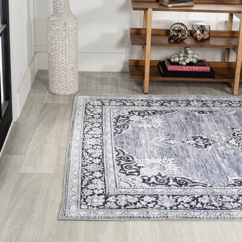 JONATHAN Y Wincer Bohemian Distressed Chenille Machine-Washable Area Rug