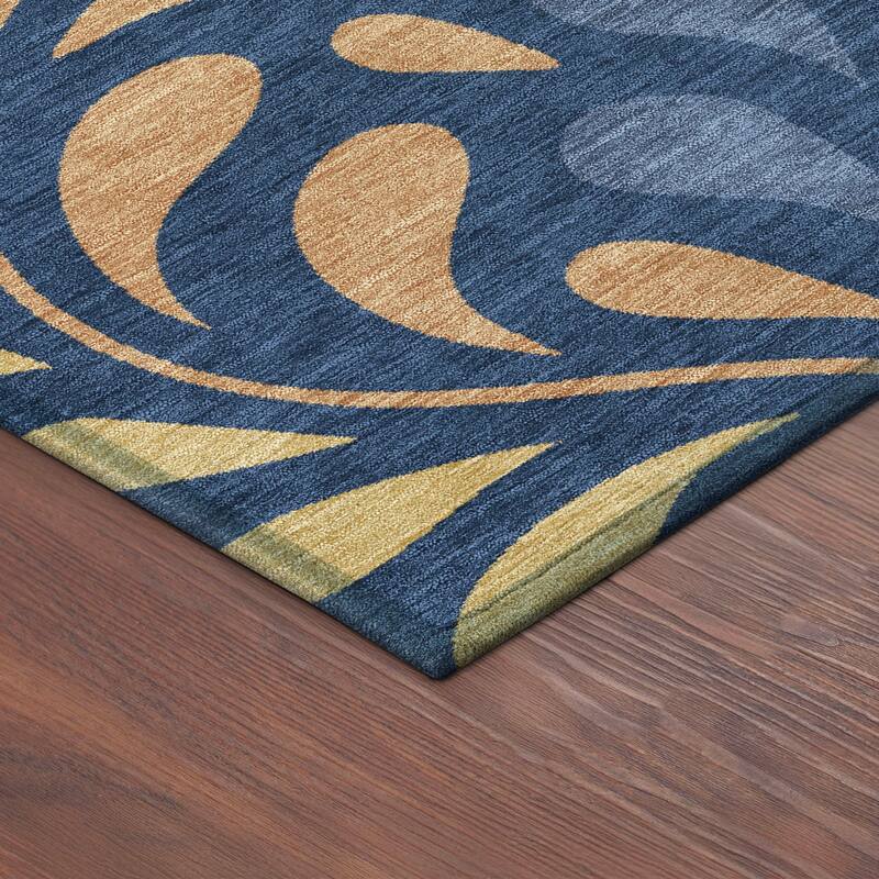 Machine Washable Indoor/ Outdoor Floral Arabesque Chantille Rug