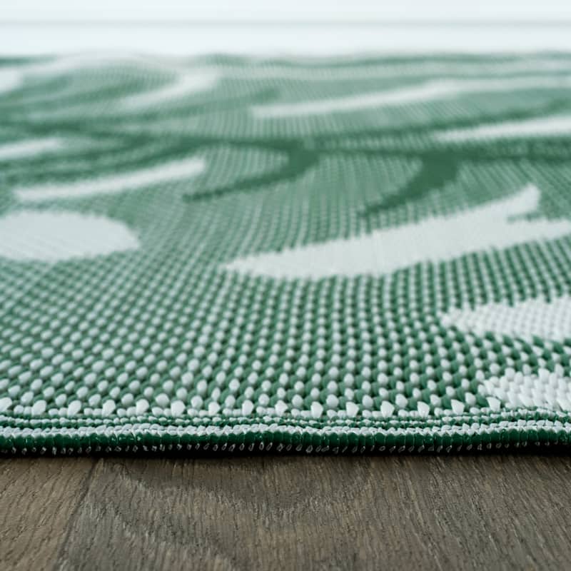 World Rug Gallery Tropical Leaf Reversible Recycled Plastic Outdoor Rugs