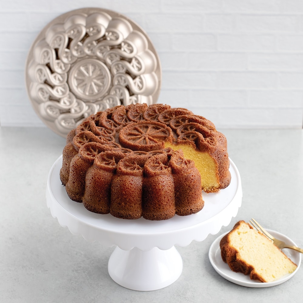 Nordic Ware Citrus Twist Cake Pan - Thumbnail 3