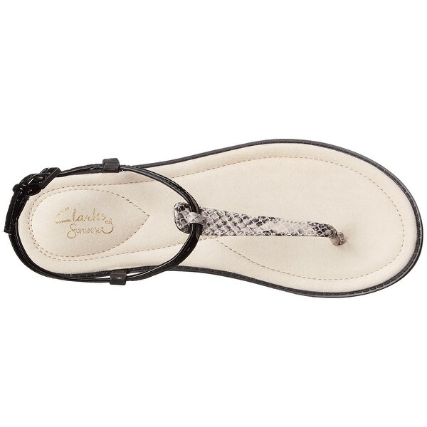 clarks ladies leather shoes