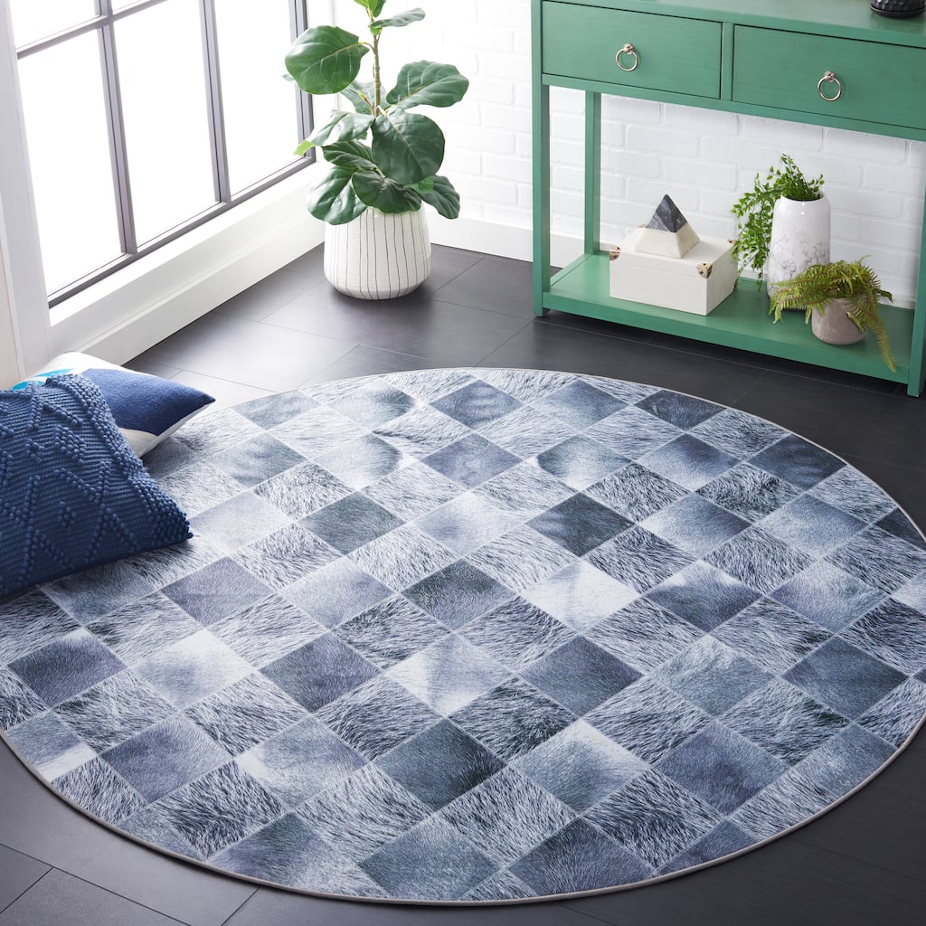 SAFAVIEH Faux Hide Maighread Machine Washable Slip Resistant Rustic