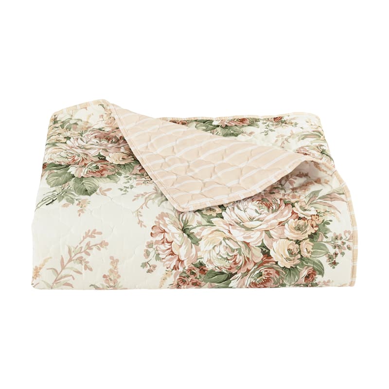 Royal Court Estelle Coral Quilt Set