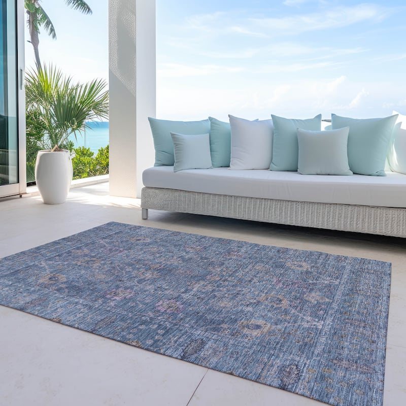Machine Washable Indoor/ Outdoor Vintage Traditional Chantille Rug
