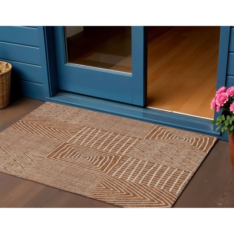 HomeRoots Geometric Transitional Rectangle Outdoor Rug - 3' x 5'
