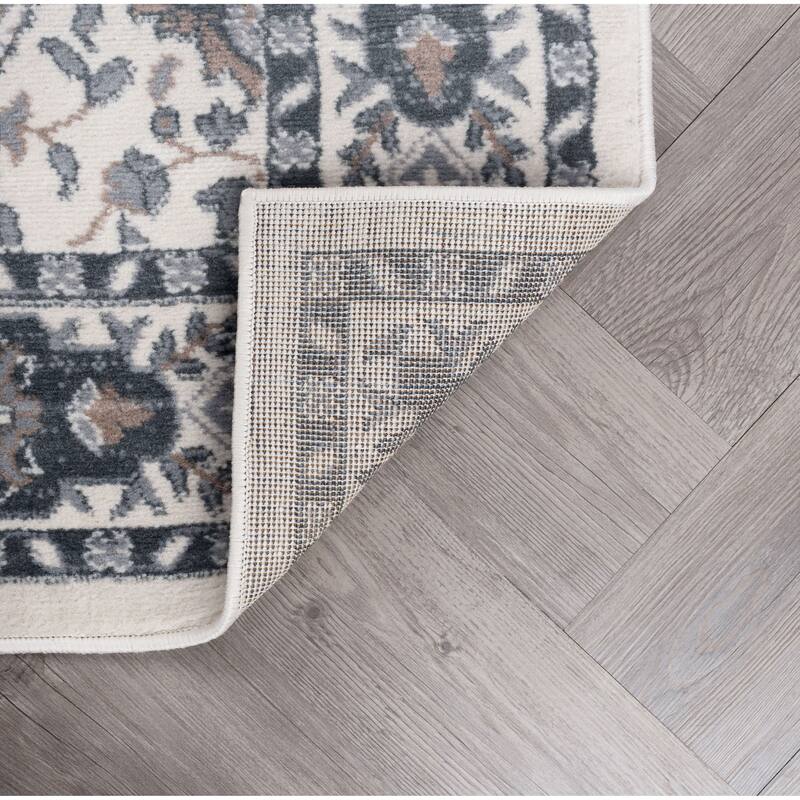 Carrington Traditional Oriental Indoor Area Rug