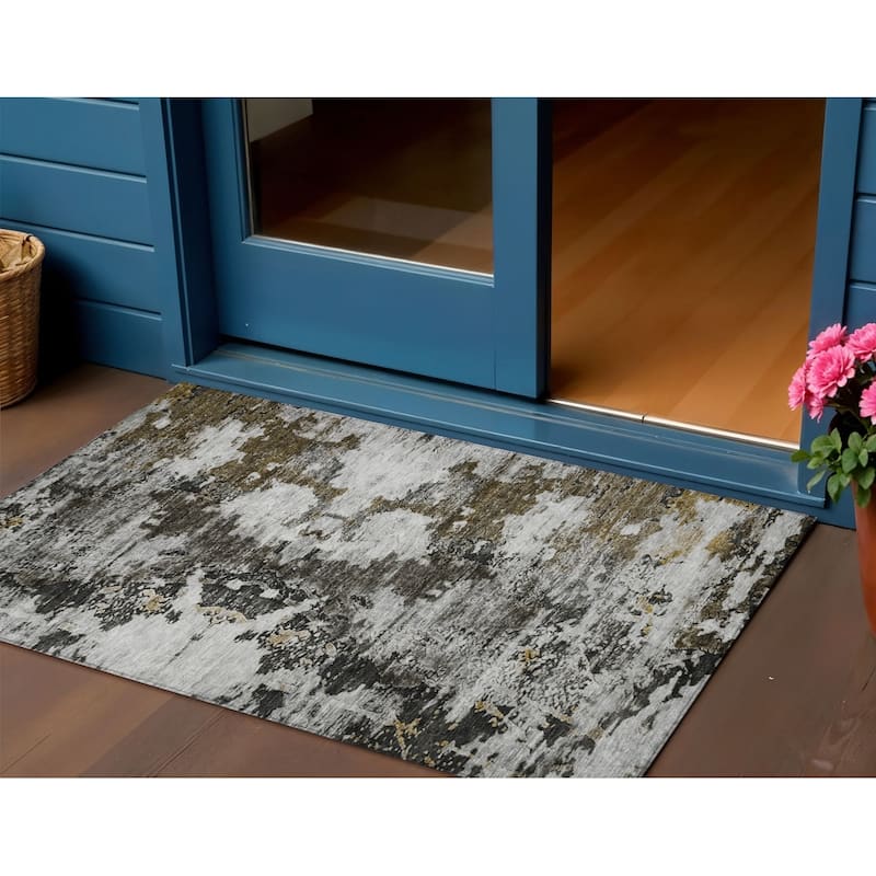 HomeRoots Abstract Transitional Rectangle Outdoor Rug - 3' x 5'