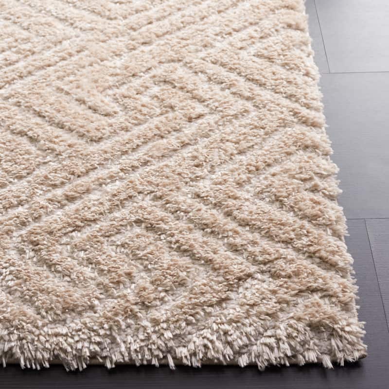 SAFAVIEH Tahoe Shag Nieki Geometric 1.2-inch Thick Rug