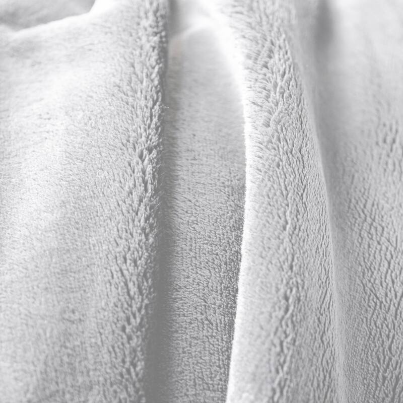 Jennifer Adams Cloud Ultra-Plush Throw