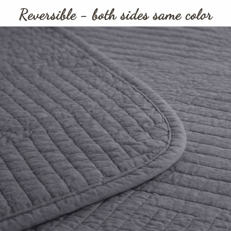 Carson Carrington Skaevinge (White or Gray) Cotton 3-piece Quilt Bedding Set