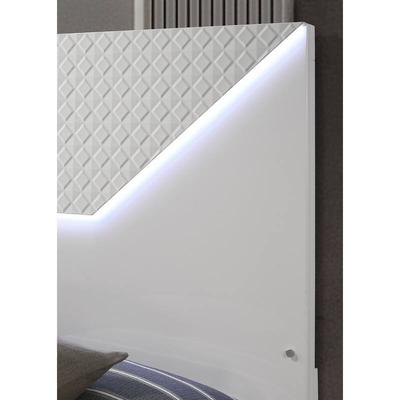 Queen Size High Gloss LED Platform Bed Set with 2 Nightstands and 3pc Contemporary Furniture