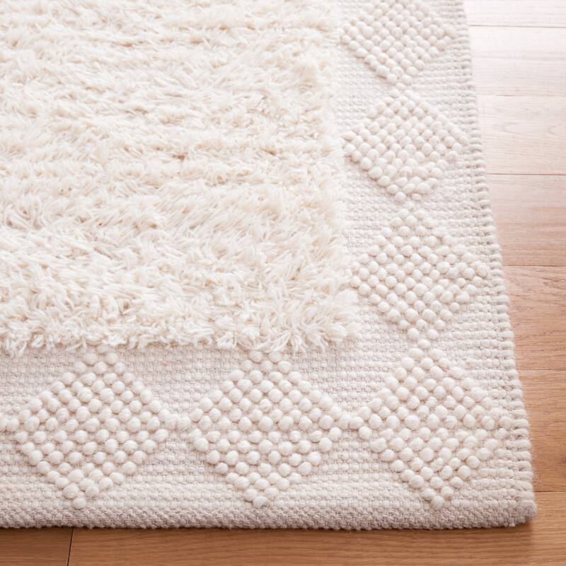 SAFAVIEH Handmade Natura Zissel Boho Wool Rug