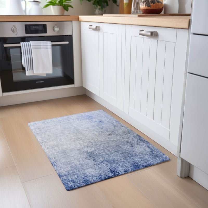 Machine Washable Indoor/ Outdoor Chantille Modern Ombre Rug - 1'8" x 2'6" - Blue