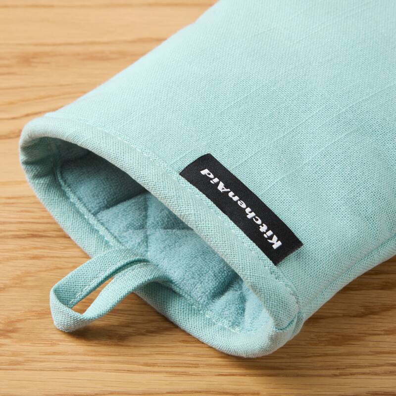 KITCHENAID Gourmet Series Gridlines Mini Oven Mitts 2-Pack Set, Heat Resistant up to 600°F, Soft Silicone Grip, Magnetic Cuff