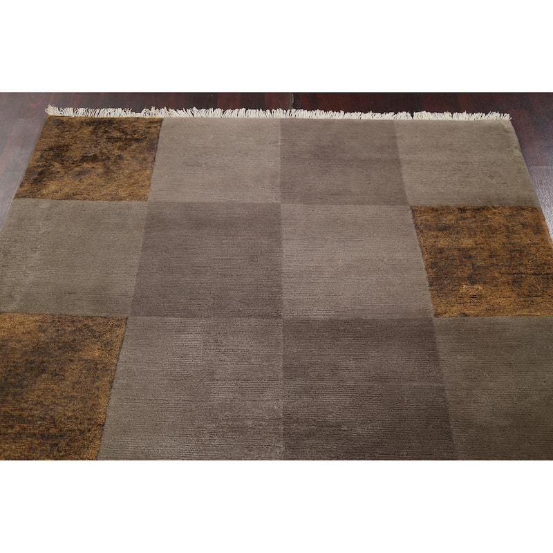 Checkered Vegetable Dye Nepalese Oriental Wool Area Rug Hand-knotted - 5'2" x 7'11"