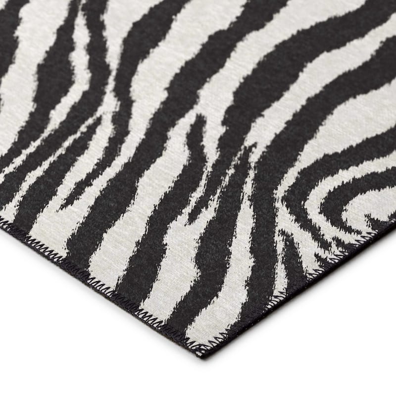 Addison Indoor/ Outdoor Safari Zebra Animal Print Washable Area Rug