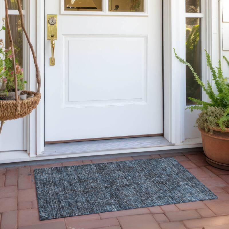 Lasi Oriental Weather Resistant Classic Elegance Outdoor Rug
