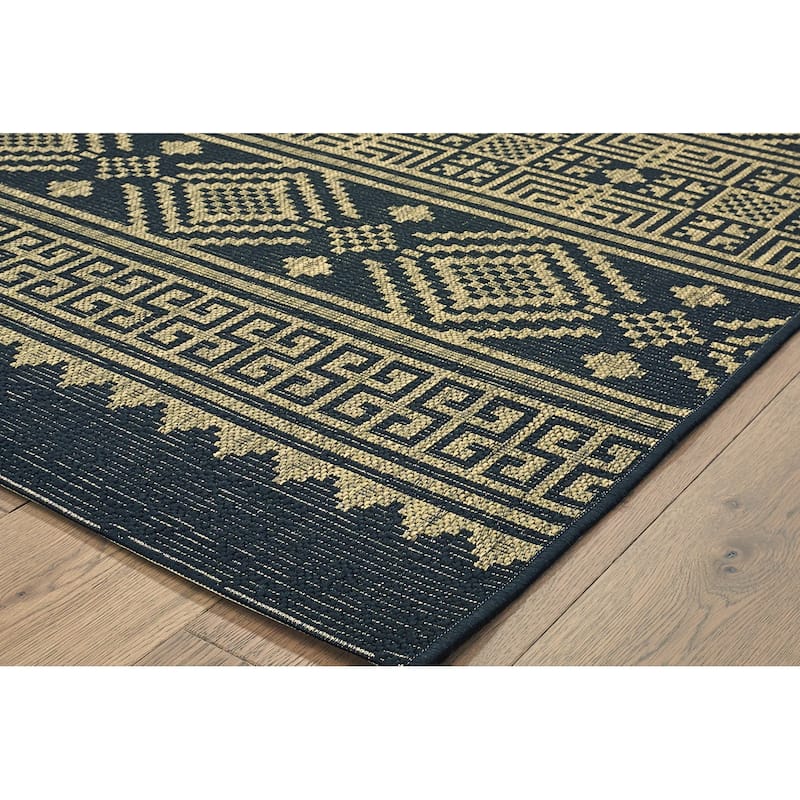 Sevita Geometric Vestige Indoor/Outdoor Rug