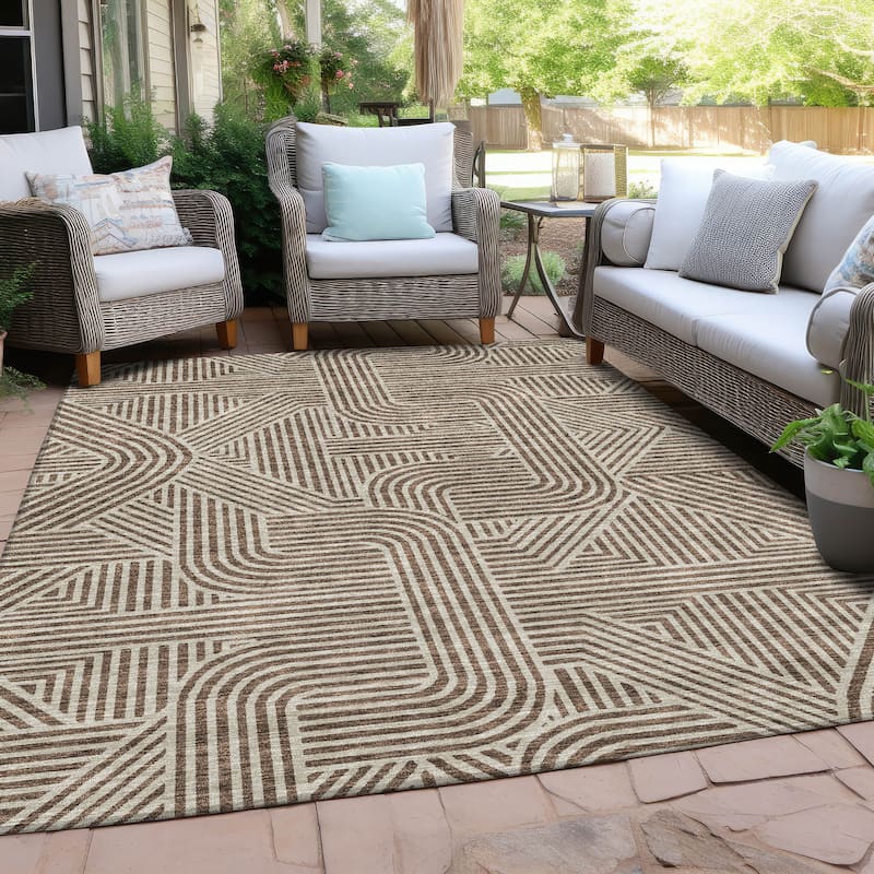 Machine Washable Indoor/ Outdoor Chantille Contemporary Geo Rug - Brown - 8' x 10'