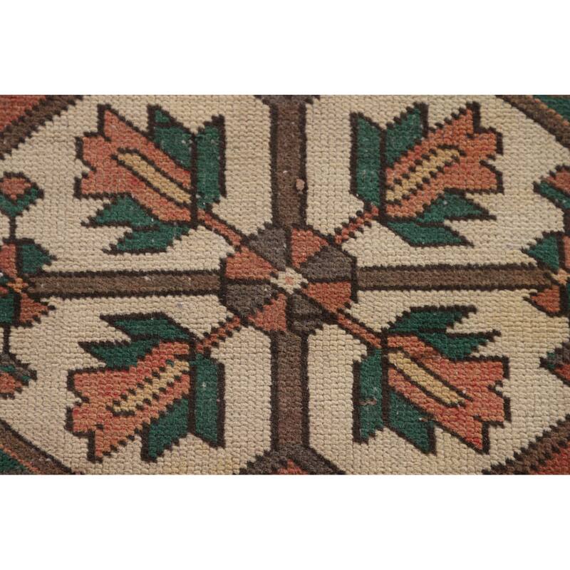Distressed Bakhtiari Persian Vintage Area Rug Hand-Knotted Wool Carpet - 7'1"x 10'3"