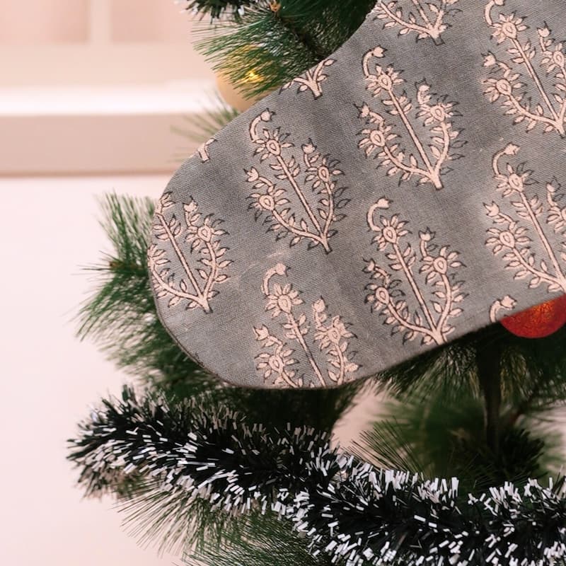 Fabdivine 16x6.5 Inches Hand Floral Block Print Christmas Stockings Tassle and Loop Perfect for Gift - 16"X6.5"
