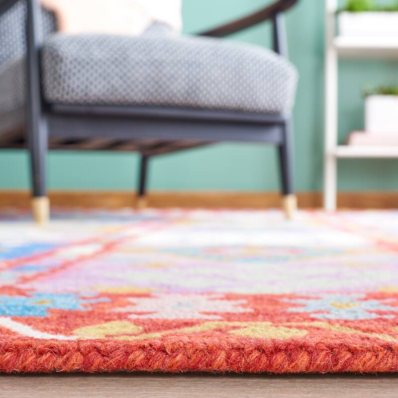 SAFAVIEH Handmade Aspen Þorkatla Boho Tribal Wool Rug