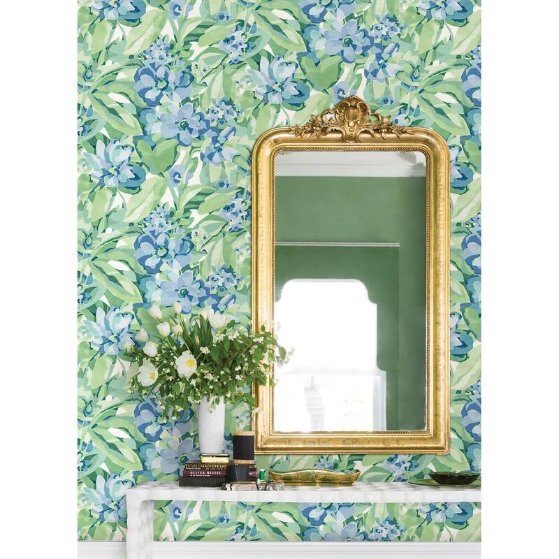 Caroline et Bettina Heather Belles Fleurs Peel & Stick Wallpaper