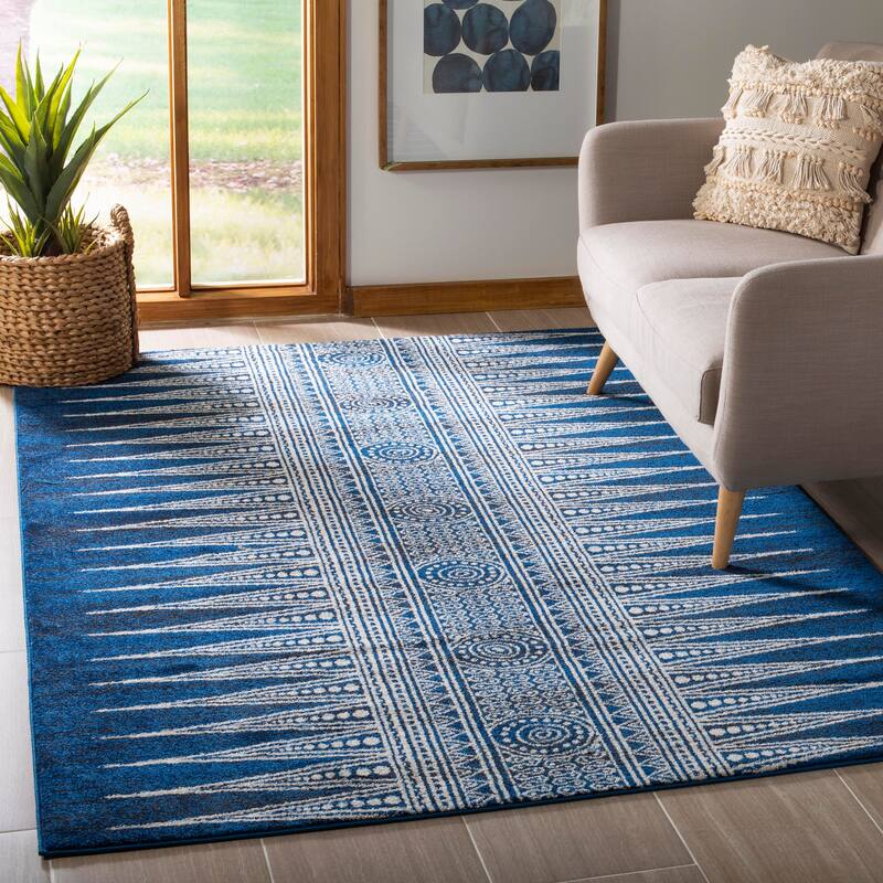 SAFAVIEH Evoke Cecylia Vintage Boho Rug - 5'3" x 7'6" - Royal/Ivory