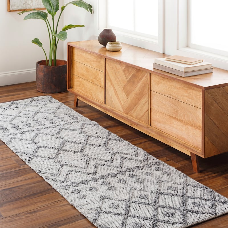 Liliya Handmade Performance Outdoor Safe Area Rug - 2'6" x 8' - Slate