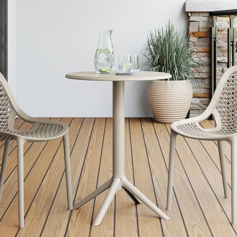Frond and Form 23.5 Inch Outdoor Round Dining Table
