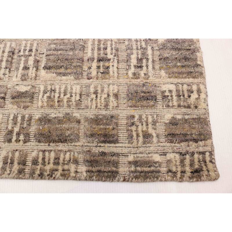 ECARPETGALLERY Hand Loomed Elysian Taupe Wool Rug - 5'4 x 7'8