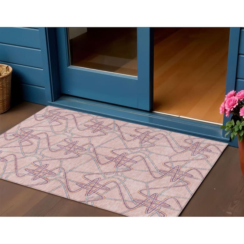 HomeRoots Geometric Contemporary Rectangle Outdoor Rug - 3' x 5'
