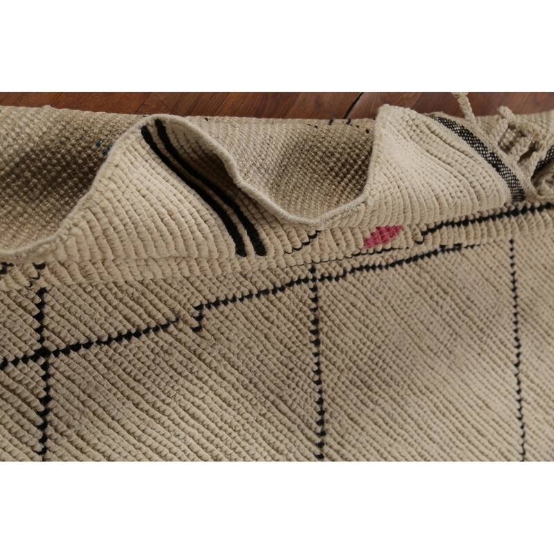 Beige / Ivory Moroccan Area Rug Hand-Knotted Wool Carpet - 6'0"x 9'7"