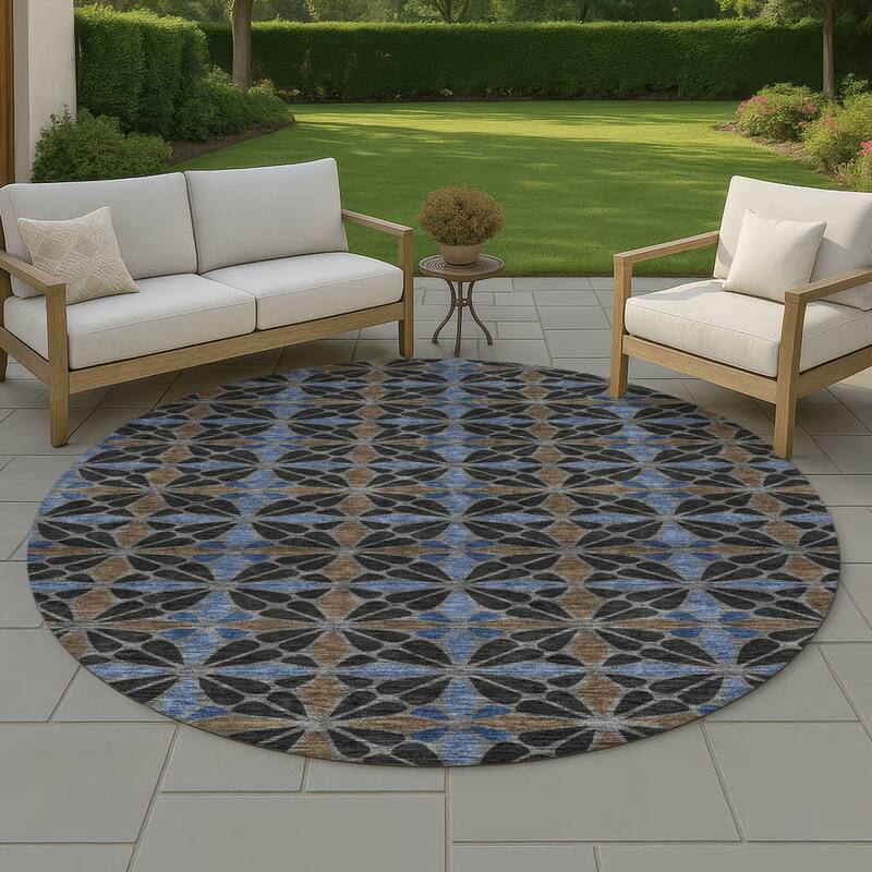 Machine Washable Indoor/ Outdoor Mosaic Pablo Chantille Rug - Black - 8' x 8'