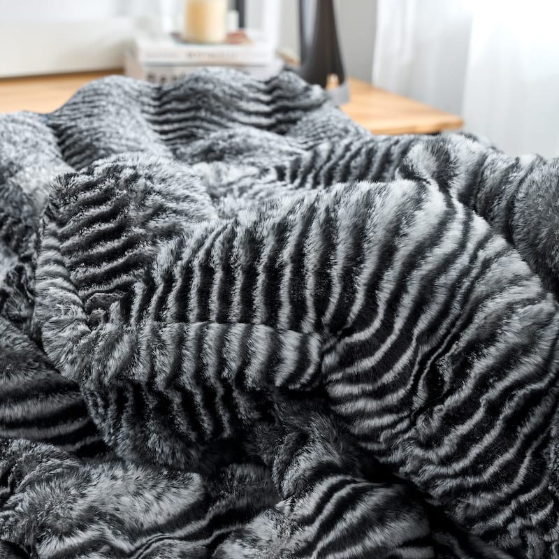 Raccoons Are Lovely - Coma Inducer® Comforter Set