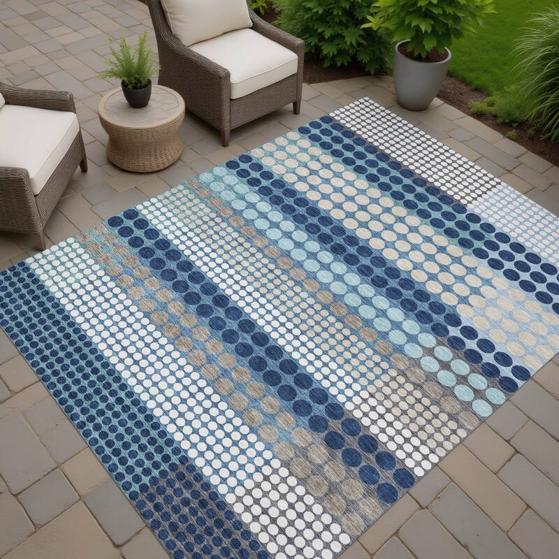 Machine Washable Indoor/ Outdoor Casual Dotty Chantille Rug