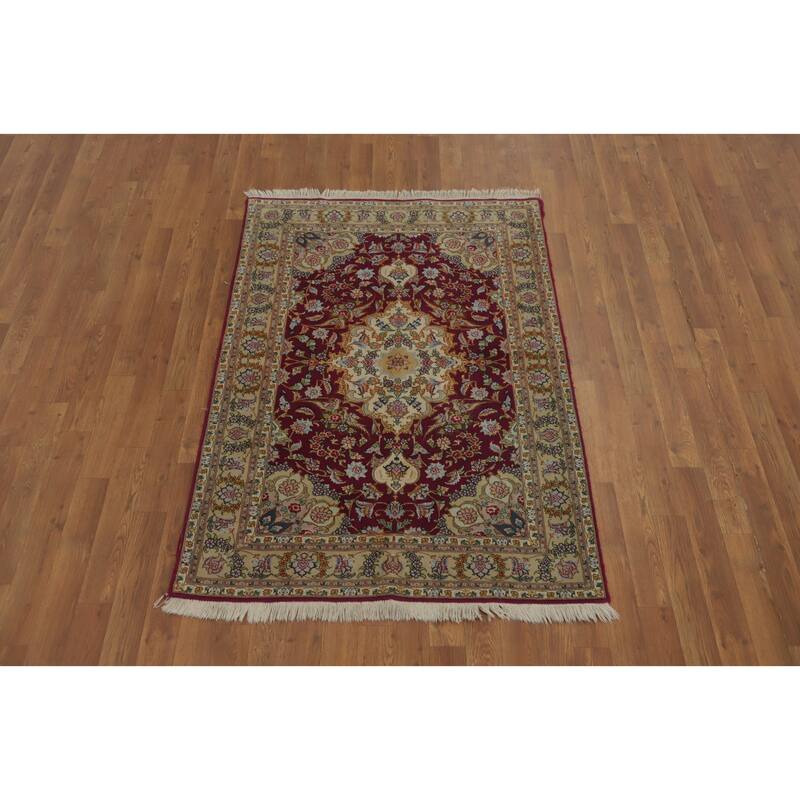 Hand Knotted Oriental 100% Wool Carpet Traditional Floral Red Sumak Area Rug - 5' 0'' X 3' 5''