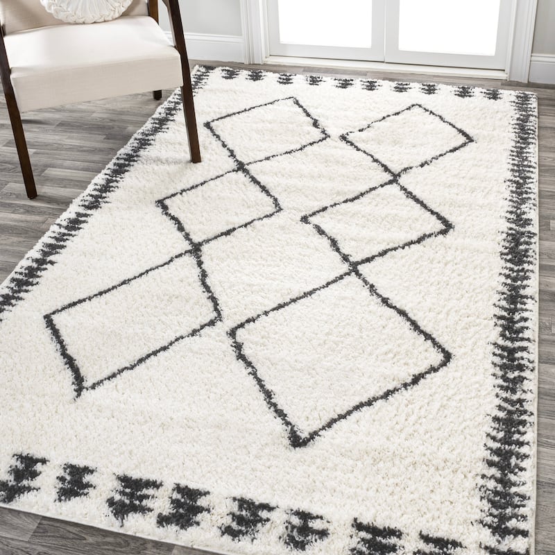 JONATHAN Y Catala Moroccan Diamond Shag Area Rug